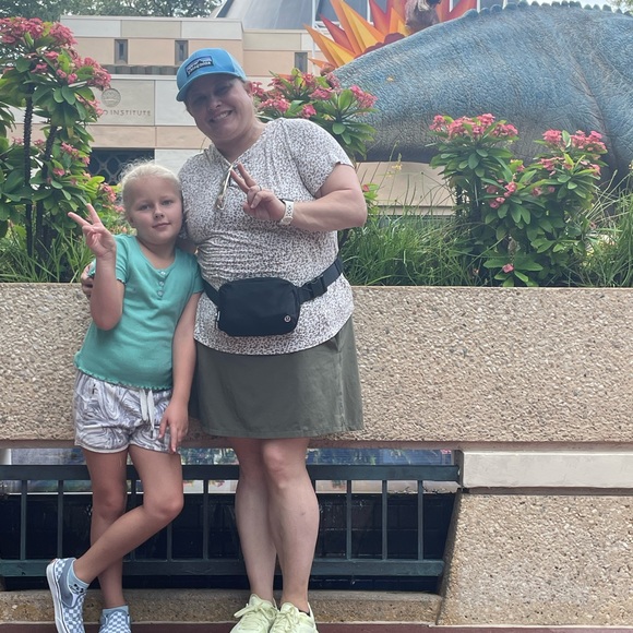 Meet your Posher, Bess - Picture 7 of 7